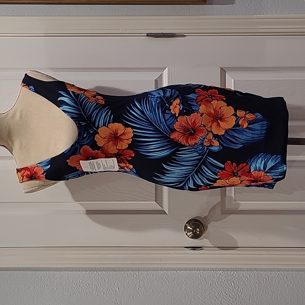 SI Avance Floral Hibiscus Print Swim Cover-Up/Dress Medium